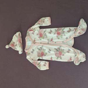 Footsie with matching hat